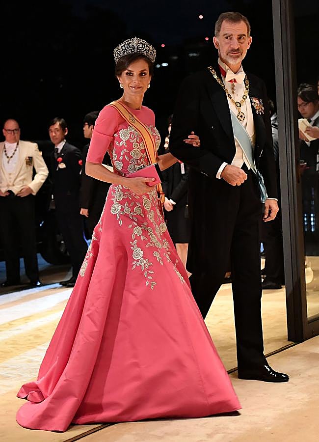 Imagen - La reina Letizia, impresionante con vestido de Carolina Herrera en Japón. Foto: Gtres