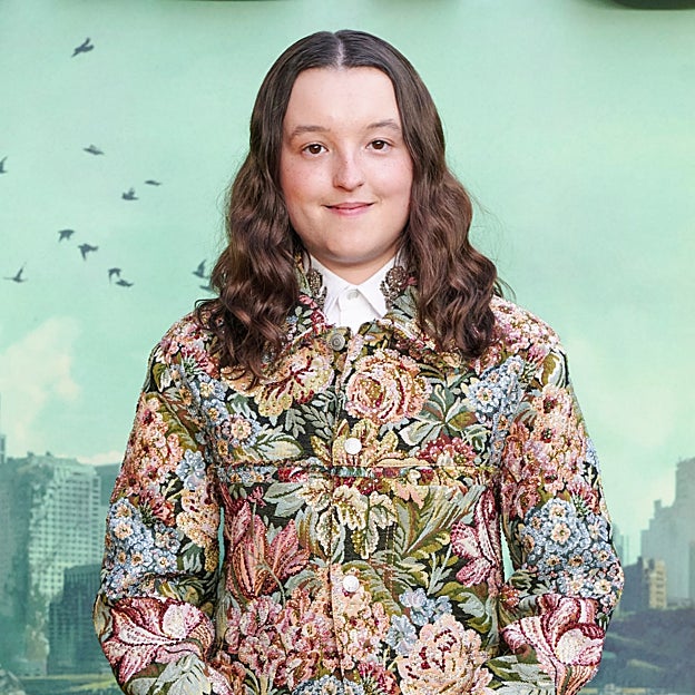 Así es Bella Ramsey, la estrella de The Last of Us: infancia difícil, autismo y su relación con la actriz Maisy Stella