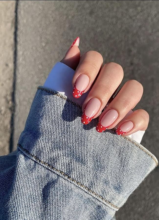 Imagen - Manicura francesa con lunares para la Feria de Abril (INSTAGRAM