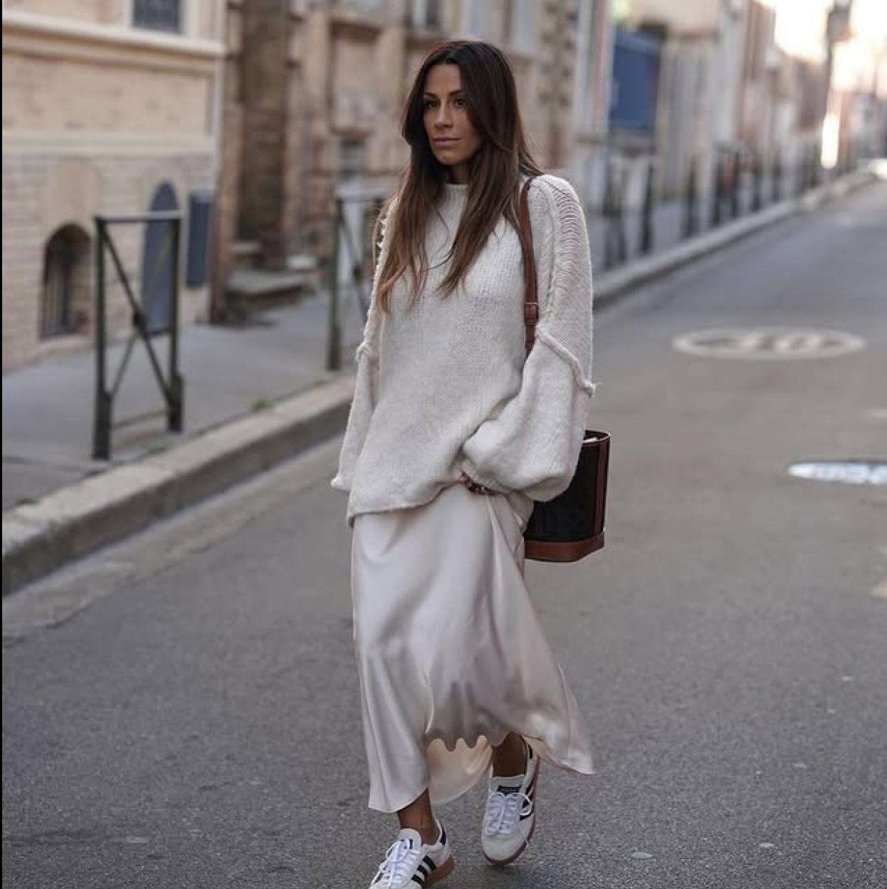 Vestidos estampados, faldas con bordados y muchas otras novedades que acaban de llegar a las tiendas. ¡Toma nota!