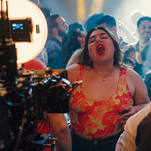 Blanca Martínez se mete en la piel de la efervescente Meri Román en Mariliendre. 