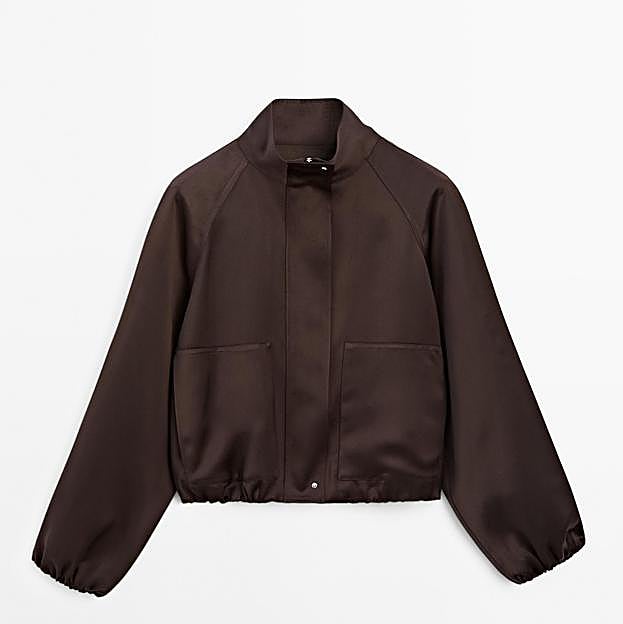 Chanqueta bomber satinada frunces (89,95€)