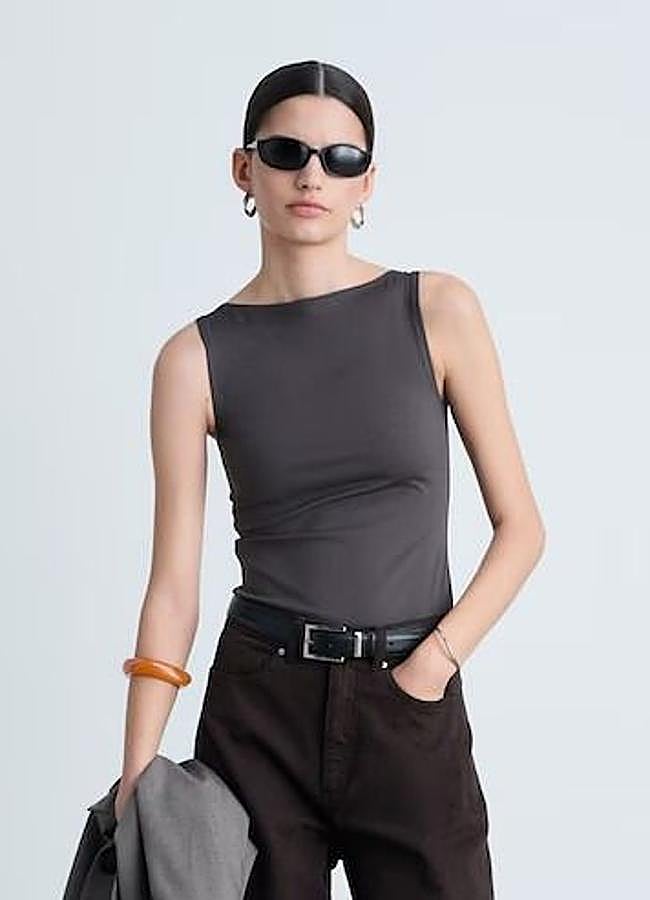 Imagen - Camiseta básica con cuello barco