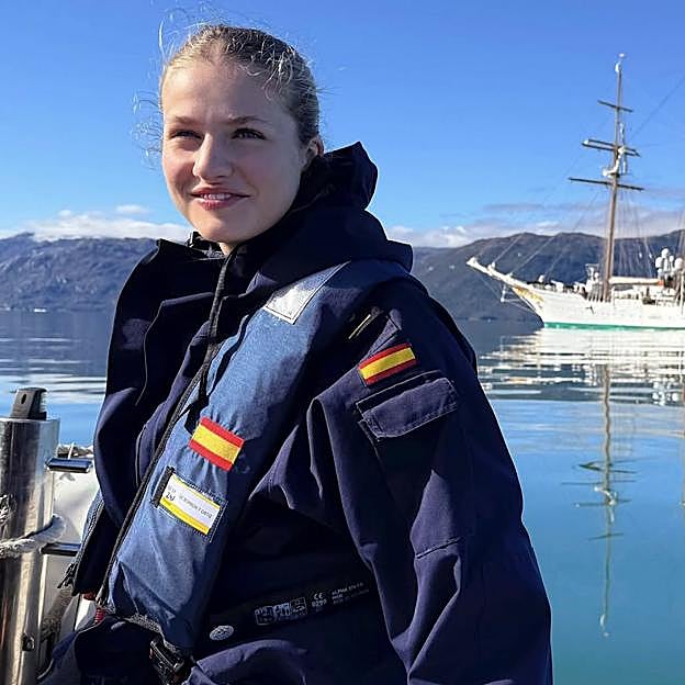 La princesa Leonor, fotografiada durante su viaje transatlántico en el Juan Sebastián Elcano. 