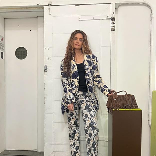 Katie Holmes con ondas de sirena.