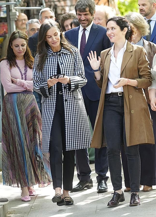 Imagen - Isabel Díaz Ayuso con la reina Letizia. / LIMITED PCITURES