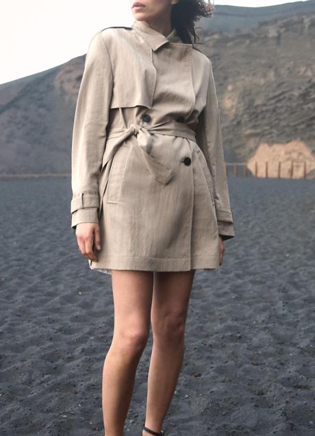 Imagen - Trench camel de Zara(49,99 euros)