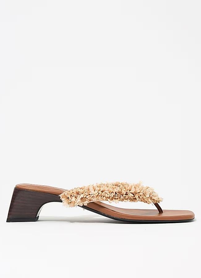 Imagen - Chanclas con tacón de Bimba y Lola, 215 euros.