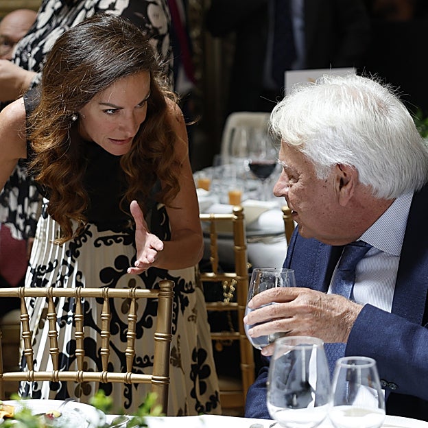 Telma Ortiz junto a Felipe González en el evento celebrado en Madrid. 