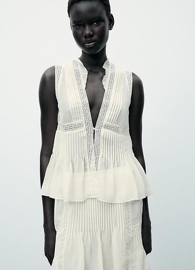 Imagen - Blusa plisada romántica con puntillas