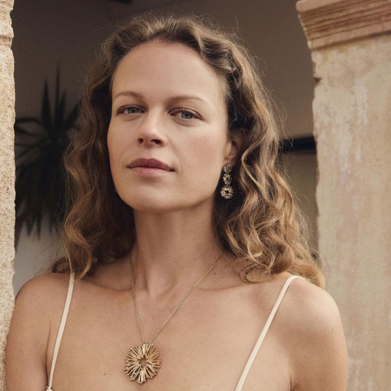 Los pendientes más bonitos para lucir en una boda como invitada