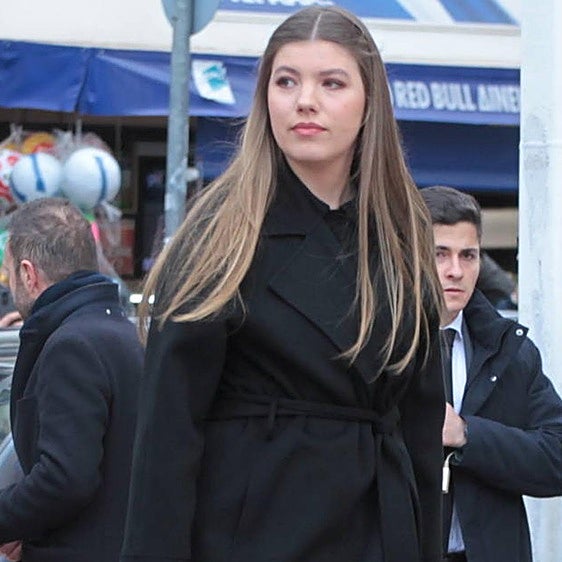 La infanta Sofía, sobria y muy natural, no se salta el protocolo y destaca en el funeral de la princesa Irene en Grecia