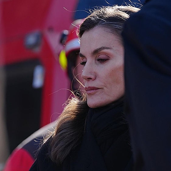 La conmovedora entereza emocional de la reina Letizia: de la devastación de Paiporta al dolor de Adamuz