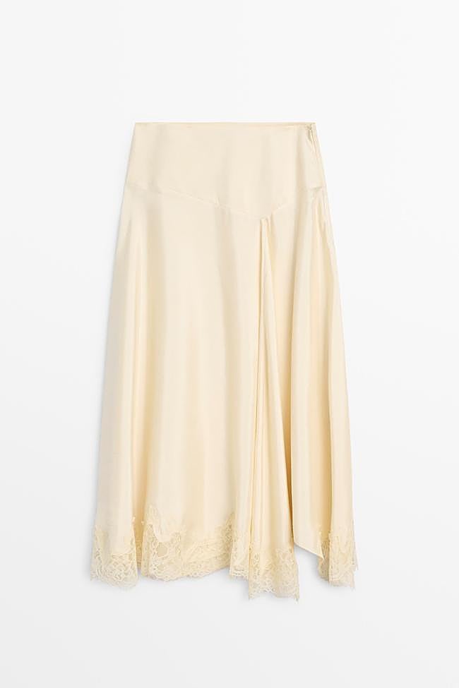 Falda asimétrica detalle lencera (79,95€)