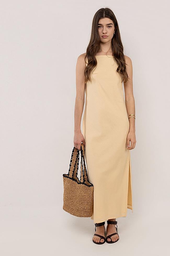Vestido en amarillo pastel de El Ganso.