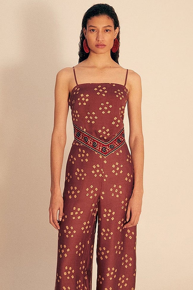 Top con estampado pañuelo de Sfera (29,99 euros)