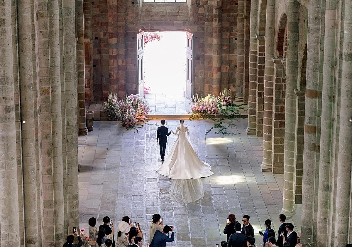 Imagen principal - La boda en el Mont Saint-Michel, en Normandía.