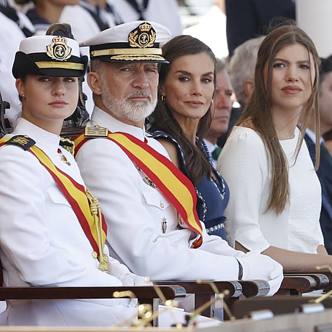 El primer discurso de la infanta Sofía y el adiós de Leonor al Ejército | Mujerhoy
