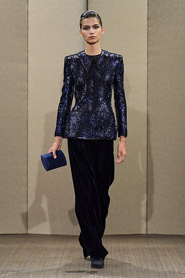 Look de Balenciaga en la Semana de la Alta Costura en París.