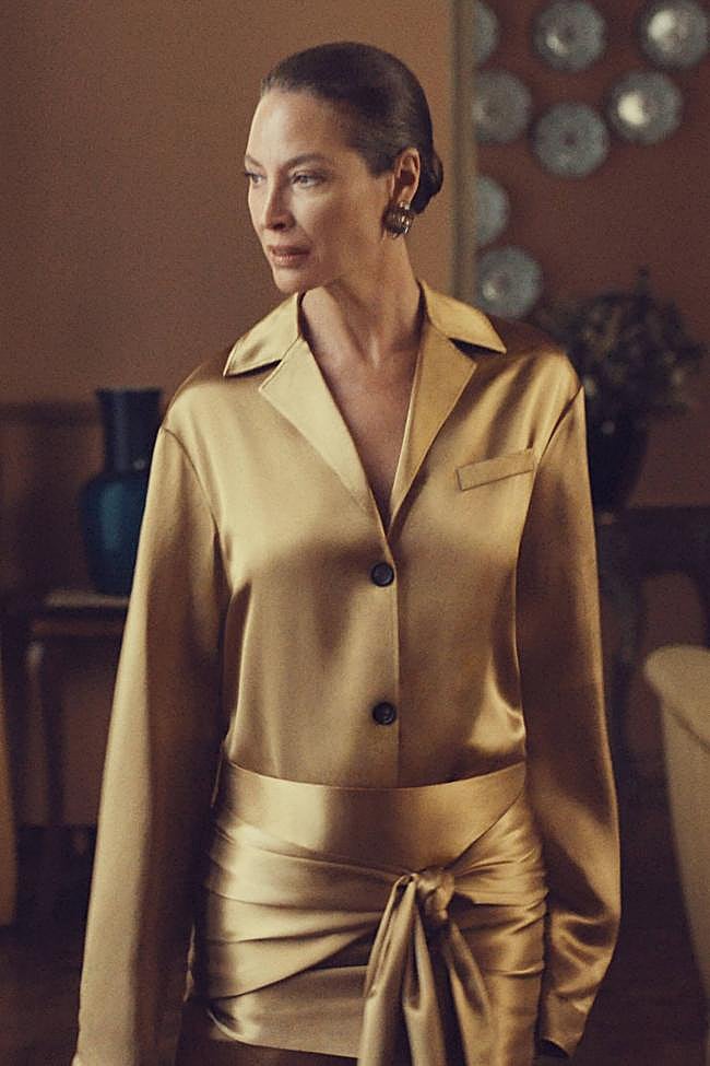La supermodelo Christy Turlington como imagen de marca de Ferragamo.