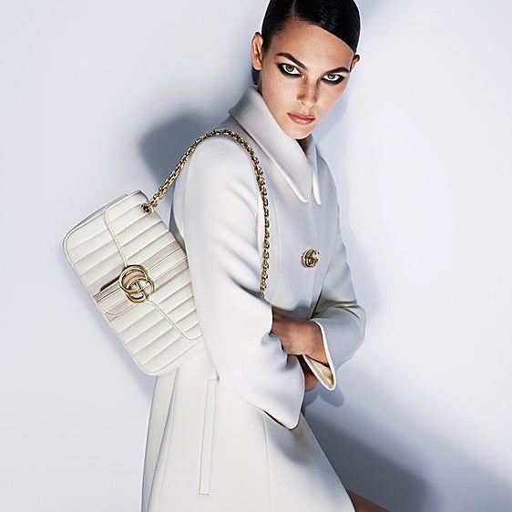 Vittoria Ceretti y el nuevo bolso de Gucci o la última colaboración de Louis Vuitton con Keith Hering: todas las novedades del lujo