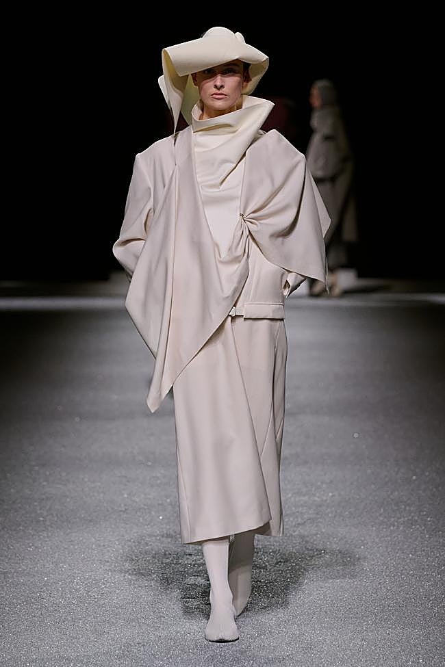 Desfile otoño-invierno 2026-2027 de Issey Miyake