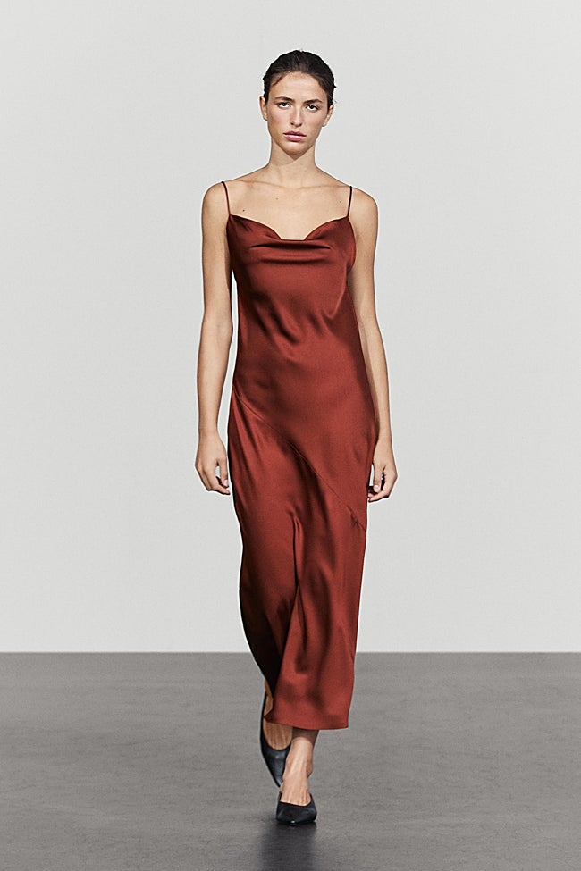 Vestido lencero de Massimo Dutti (89,90 euros)