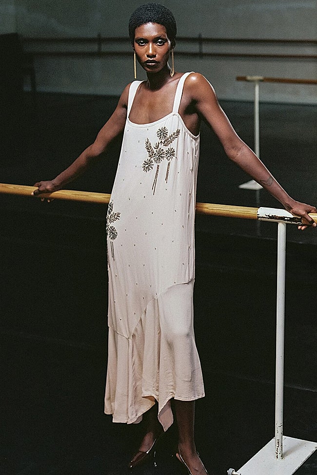 Vestido midi de Sfera (69,95 euros)