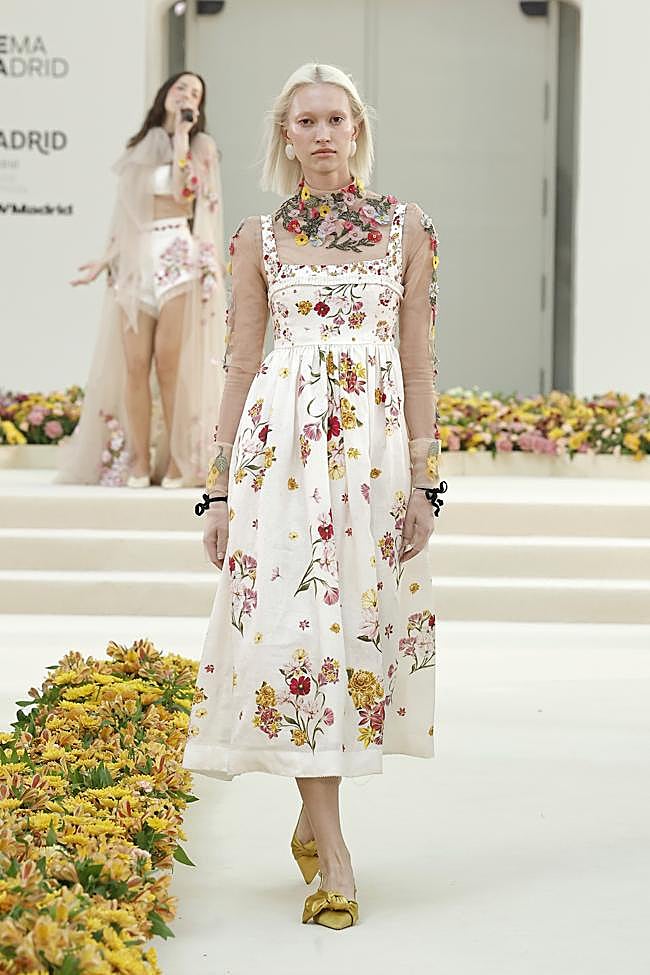 Look de AGUA by Agua Bendita en Mercedes-Benz Fashion Week Madrid.