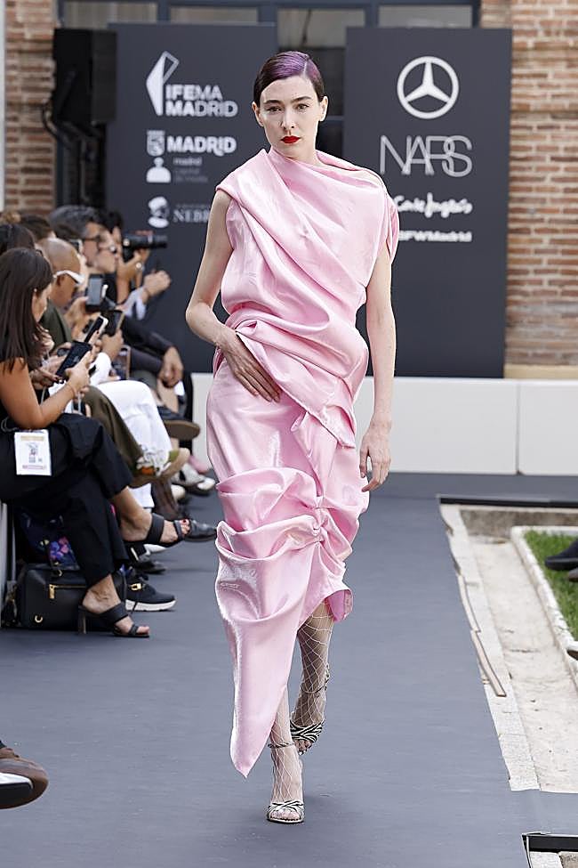 Look de Ernesto Naranjo en Mercedes-Benz Fashion Week Madrid.