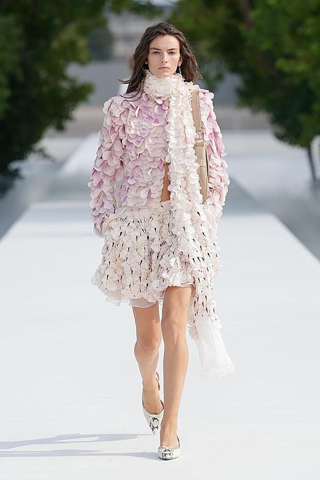 Look de Dior durante la Semana de la Moda de París.