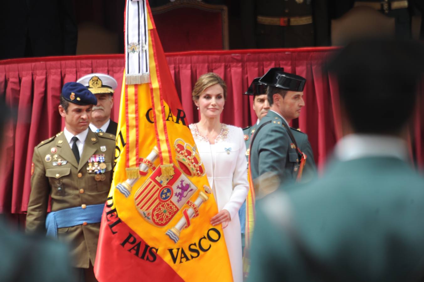 La Reina preside un homenaje a la Guardia Civil en Vitoria