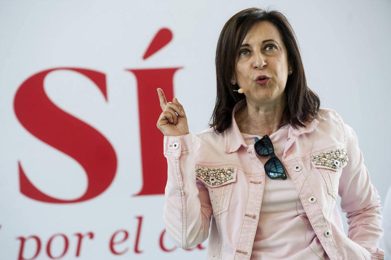 Pedro Sánchez ha recuperadoa Margarita Robles para su equipo. La magistrada y ex secretaria de Estado de Interior en la última legislatura de Felipe González será su mano derecha en la lista por Madrid en sustitución de Meritxell Batet, que encabeza a los socialistas en Barcelona.