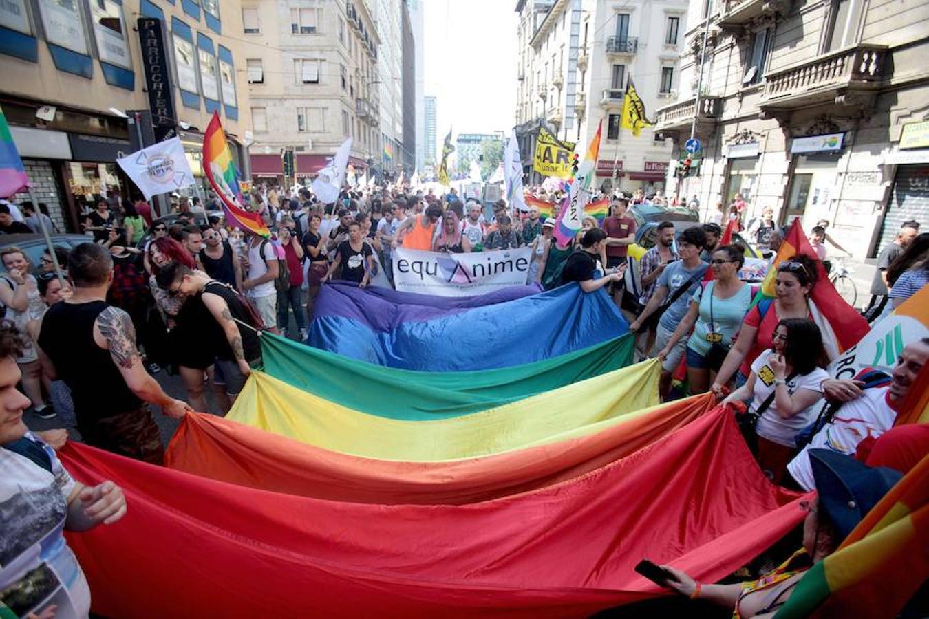 Marcha del Orgullo Gay en Milán (Italia).