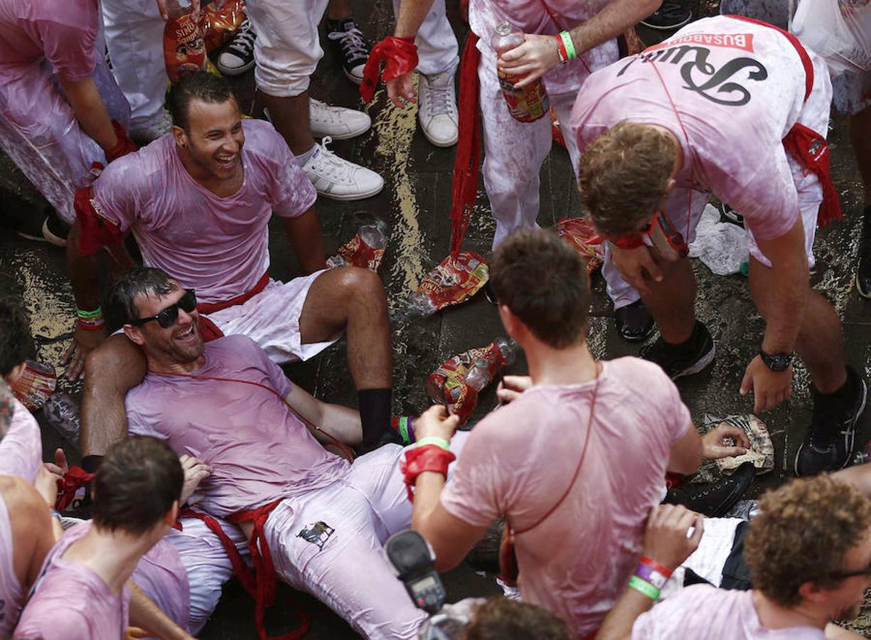 El &#039;chupinazo&#039; abre nueve días de celebración en Pamplona