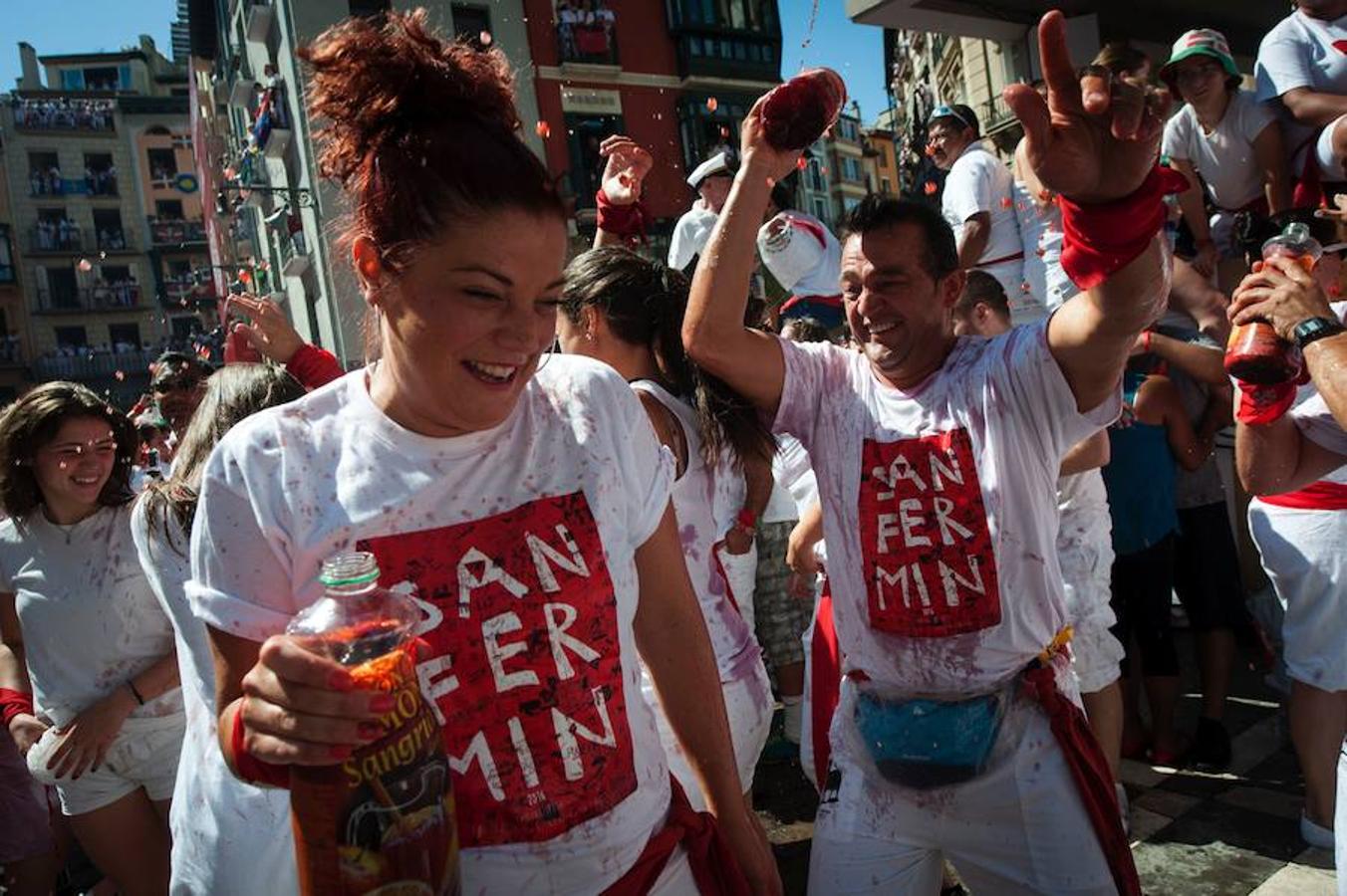 El &#039;chupinazo&#039; abre nueve días de celebración en Pamplona