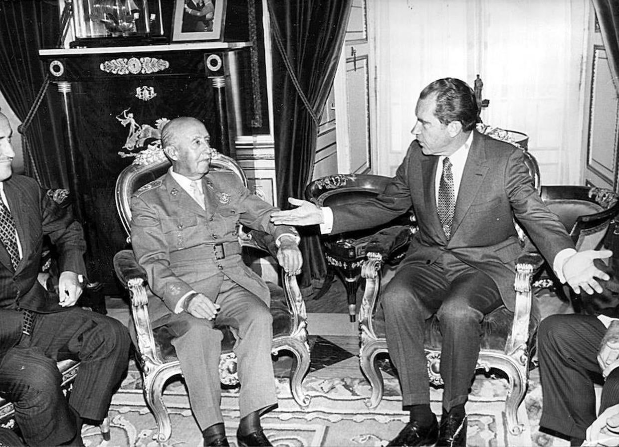 Francisco Franco, durante el encuentro que mantuvo con Richard Nixon en el Palacio del Pardo en octubre de 1970.