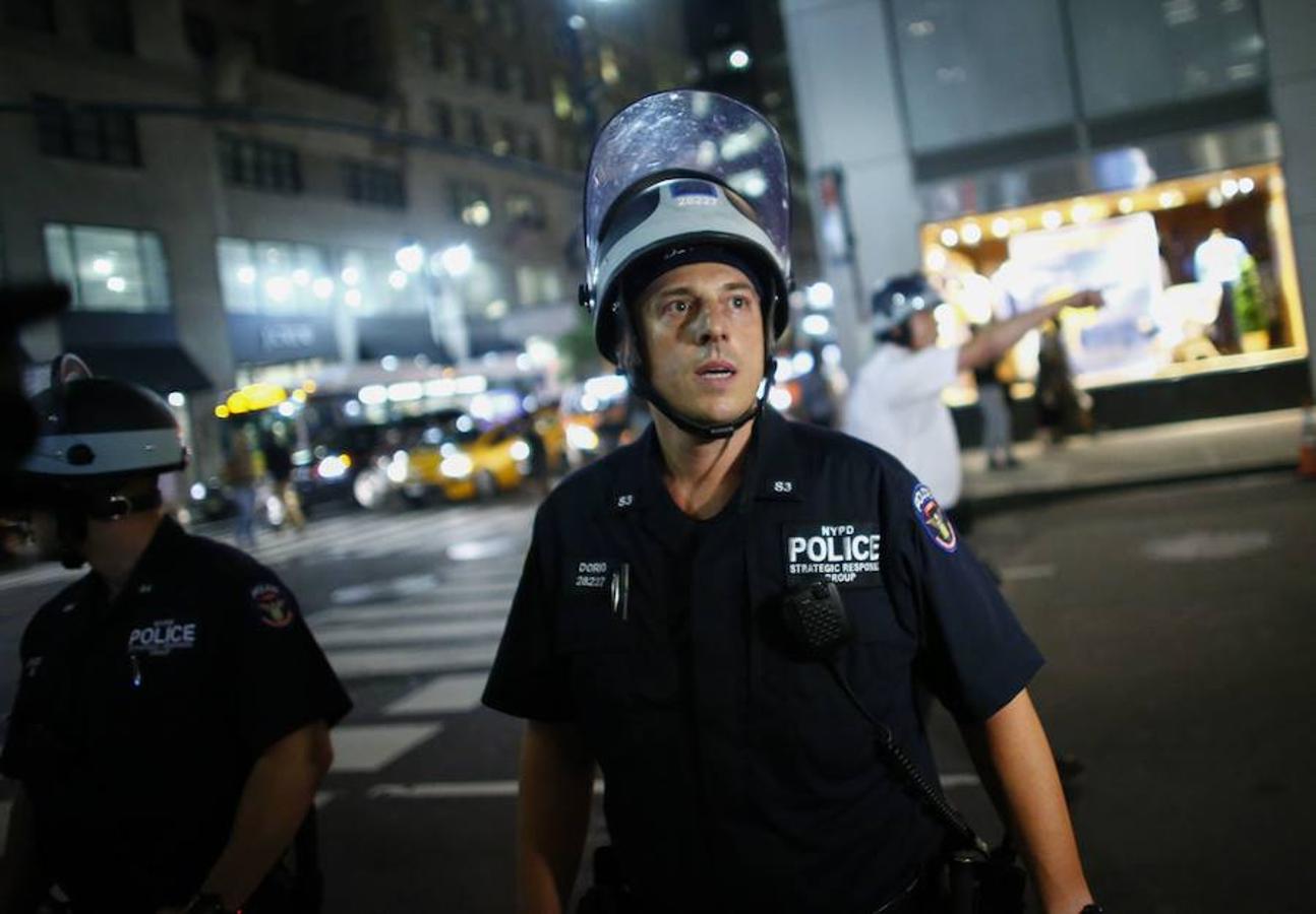 Miles de personas salen a la calle en EE UU contra la violencia policial