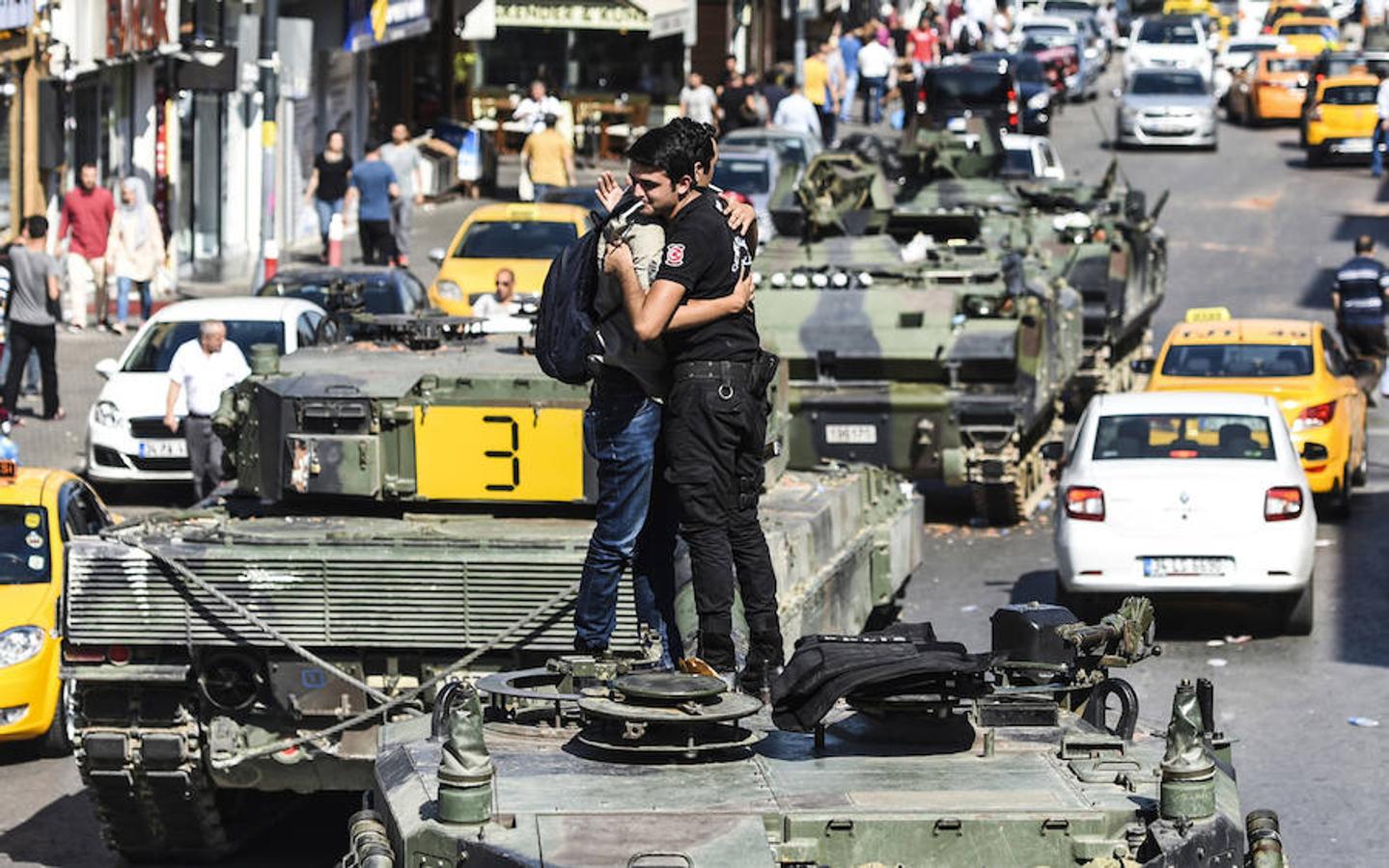 Tensión en Turquía por un intento de golpe de Estado