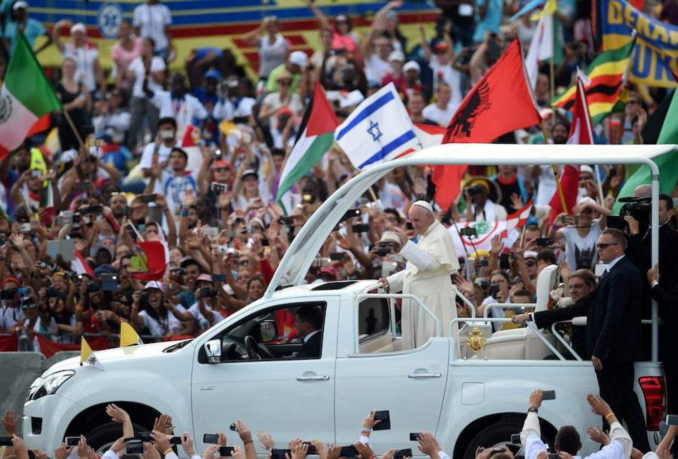 El Papa clausura la JMJ de Polonia con una misa multitudinaria