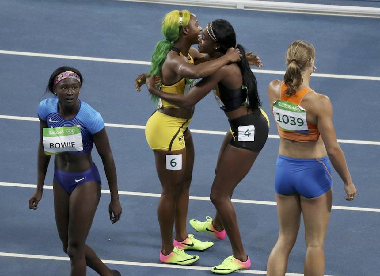 Las mejores imágenes del oro de Elaine Thompson