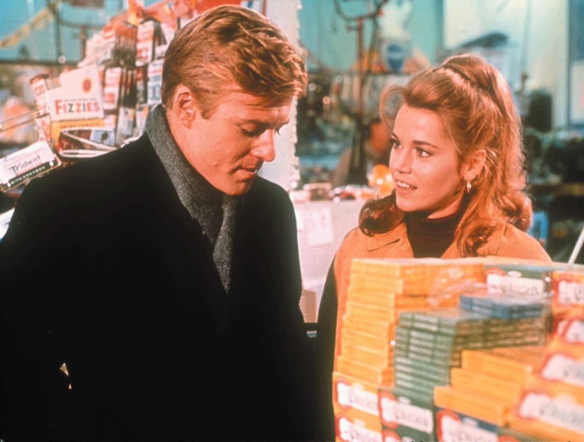 Robert Redford y Jane Fonda en el filme 'Descalzos por el parque'.