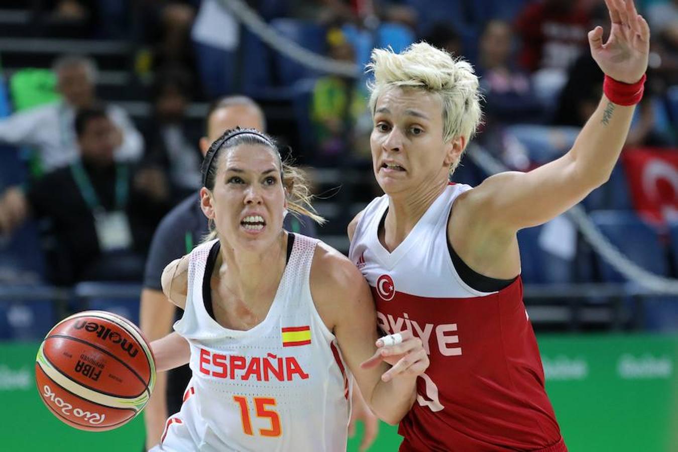 La selección femenina de baloncesto vence a Turquía