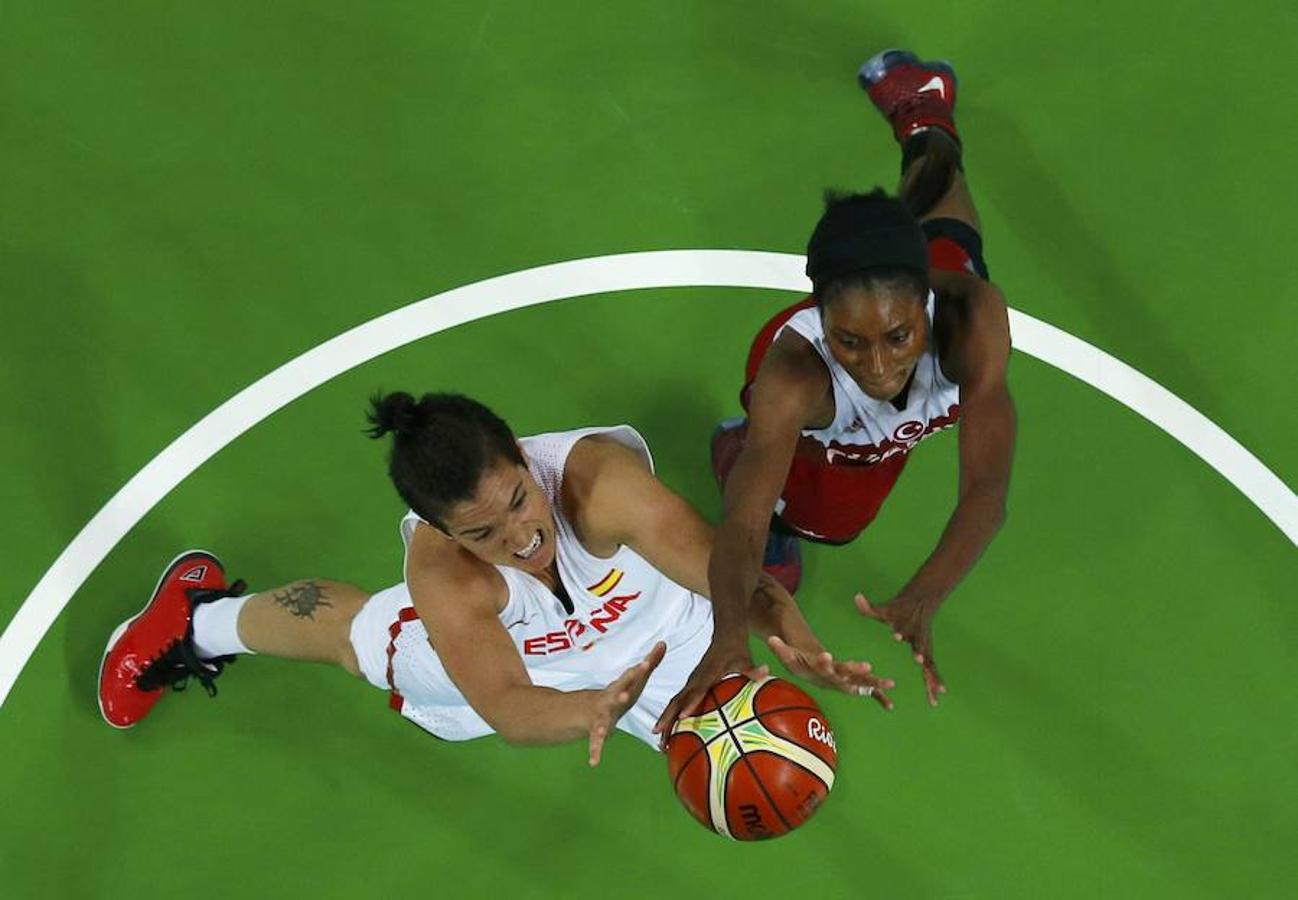 La selección femenina de baloncesto vence a Turquía