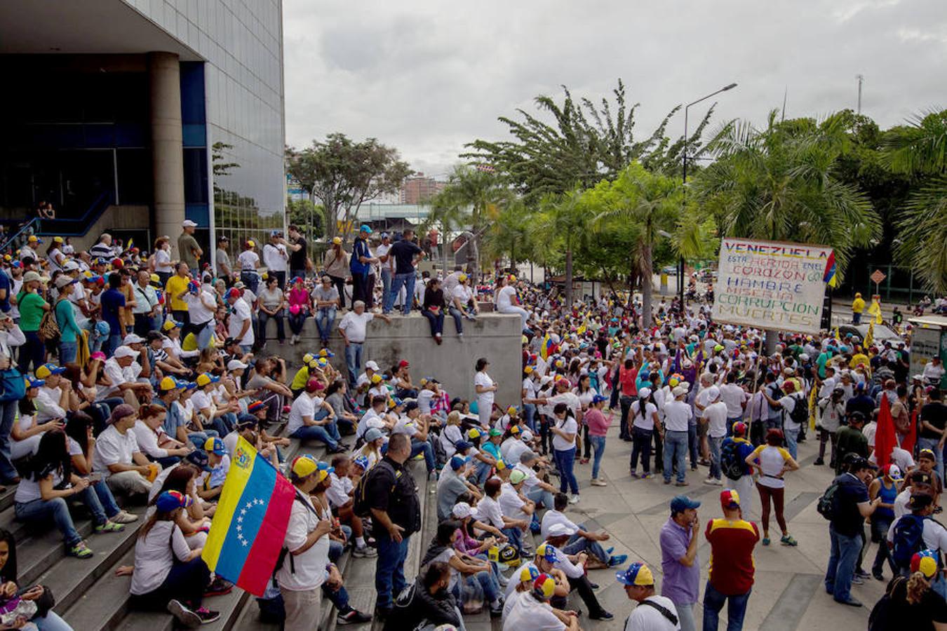 La oposición venezolana toma las calles de Caracas