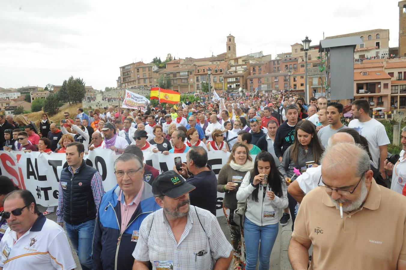 Tordesillas celebra su primera fiesta sin Toro de la Vega