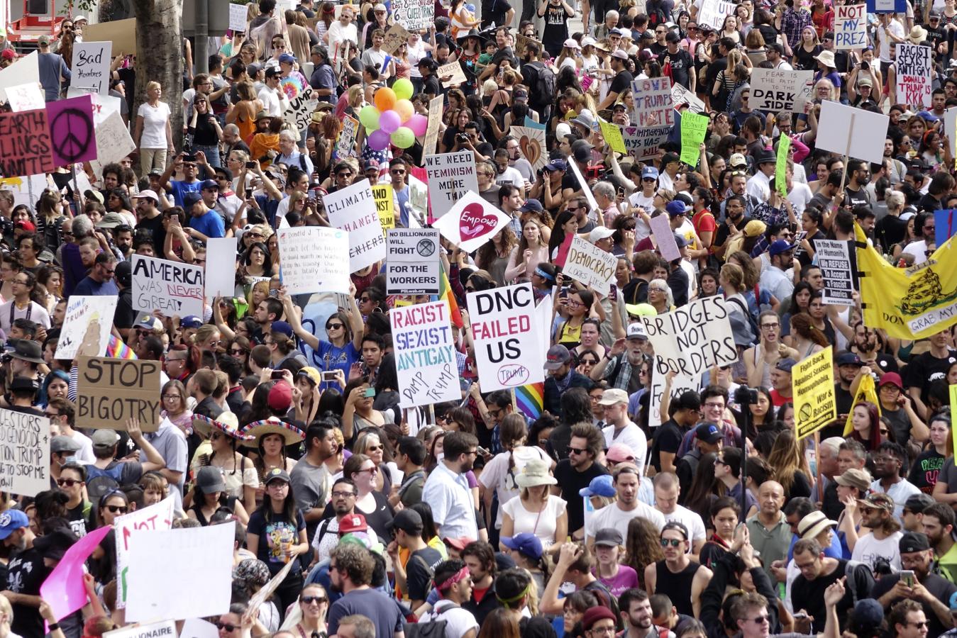 Las protestas anti-Trump se extienden