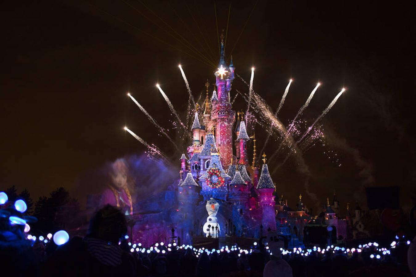 La Navidad llega a Disneyland