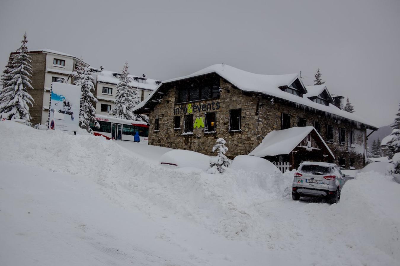 La nieve cubre el Pirineo aragonés