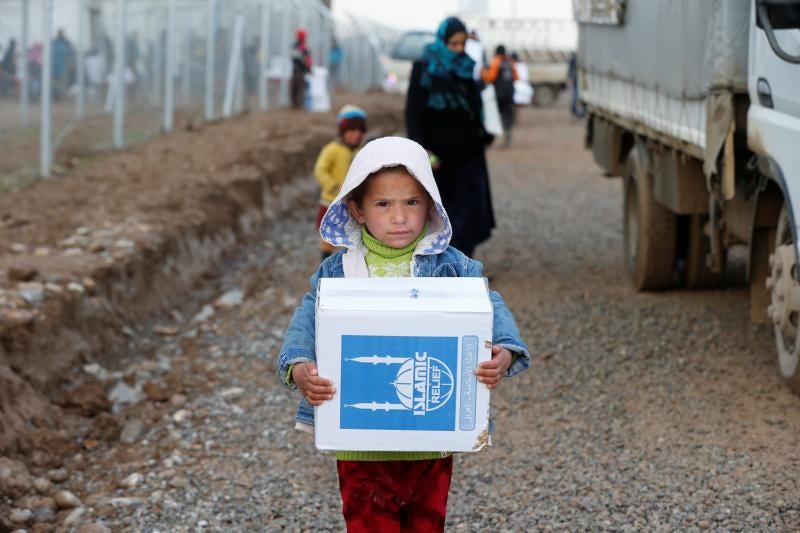 Los desplazados huyen de Mosul, baluarte del Estado Islámico